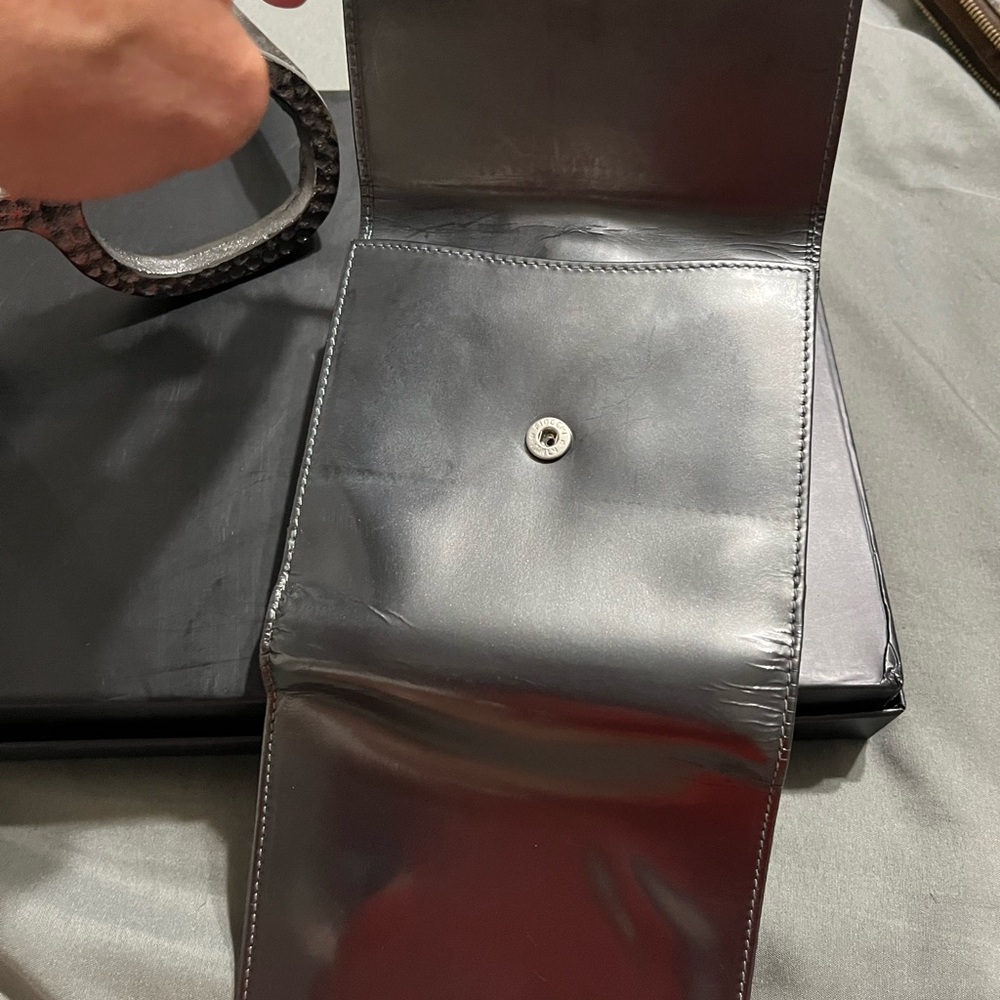 Salvatore Ferragamo Wallet Purse Ganchini. Gun metal color. - Picture 7 of 9